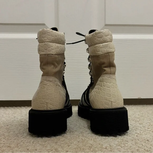 Freda Salvador Claudia Lace-Up Boots in Khaki - Picture 7 of 11